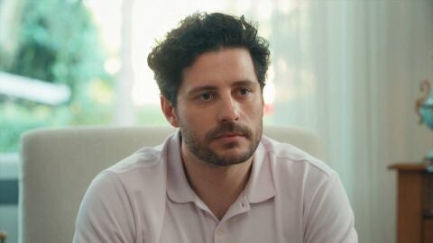 El amigo de Kivanç conoce a Karsu