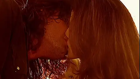 Norma acude con su bebé a una cita secreta con Juan... y Fernando los pilla in fraganti Norma acude con su bebé a una cita secreta con Juan... y Fernando los pilla in fraganti