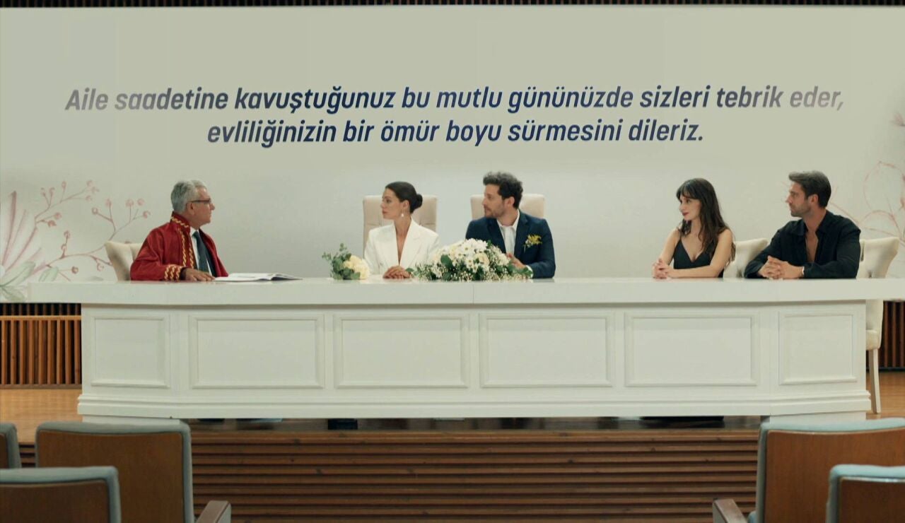 La extrema decisi&oacute;n de Karsu para recuperar a sus hijos: se casa con un amigo de Kivan&ccedil;