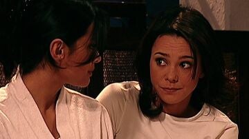 Pasi&oacute;n de gavilanes - Sarita y Jimena llegan a la conclusi&oacute;n de que Eva es la madre de Ruth.