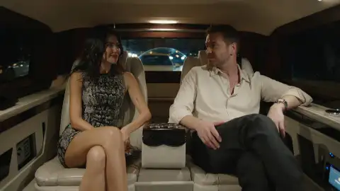 Ayça despliega todos sus encantos y pone en marcha un plan para conquistar a Bora Ayça despliega todos sus encantos y pone en marcha un plan para conquistar a Bora