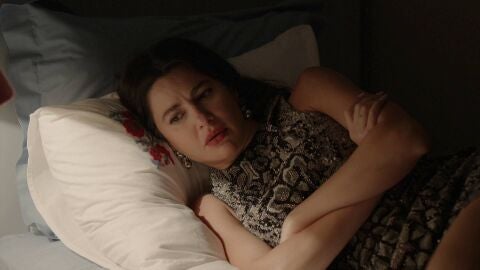 Ayça se queda con las ganas de pasar una noche de pasión con Bora