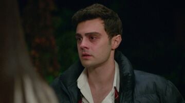 La insistencia de &Ouml;mer por recuperar a S&uuml;sen le hace creer que ella tiene otra relaci&oacute;n