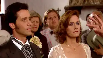 Gabriela y Fernando se dan el ´si, quiero' sin la presencia de sus hijas Gabriela y Fernando se dan el ´si, quiero' sin la presencia de sus hijas