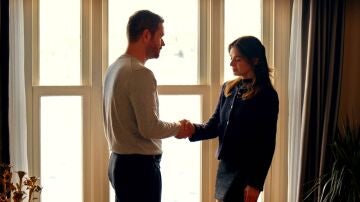 Amor sin l&iacute;mite - Bora y Karsu se separan con un simple apret&oacute;n de manos que lo significa todo