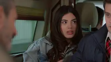 Hermanos - La vida de Süsen corre peligro: unos hombres la secuestran por culpa de Ömer Hermanos - La vida de Süsen corre peligro: unos hombres la secuestran por culpa de Ömer