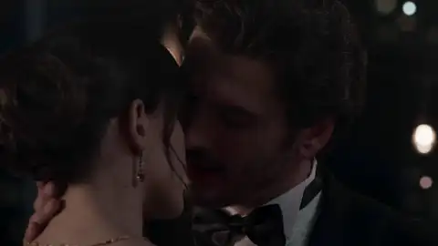 Velvet el nuevo imperio - Alberto quiere irse con Ana a París esa misma noche Velvet el nuevo imperio - Alberto quiere irse con Ana a París esa misma noche