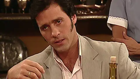 Pasión de gavilanes - Fernando vuelve de luna miel convertido en el rey de la Hacienda Pasión de gavilanes - Fernando vuelve de luna miel convertido en el rey de la Hacienda