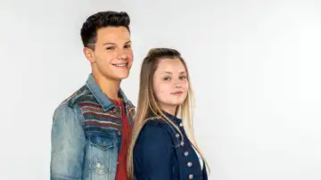 Benjamín y Ana Julia, dos vidas separadas por el destino y unidas por Marena Ramos Benjamín y Ana Julia, dos vidas separadas por el destino y unidas por Marena Ramos