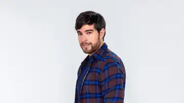 Adrián Hernández, un hombre con un corazón marcado por el amor y la lealtad Adrián Hernández, un hombre con un corazón marcado por el amor y la lealtad