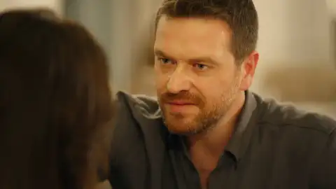 Bora sorprende a Karsu al hablar abiertamente de boda y la deja en shock Bora sorprende a Karsu al hablar abiertamente de boda y la deja en shock