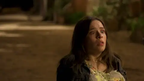 Marena y Adrián descubren los negocios sucios de Ramsés y el padre de Gael se siente amenazado y se venga de ellos Marena y Adrián descubren los negocios sucios de Ramsés y el padre de Gael se siente amenazado y se venga de ellos