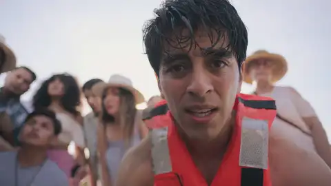 Gael Torrenegro arrolla a Marena Ramos con una moto acuática Gael Torrenegro arrolla a Marena Ramos con una moto acuática