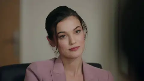 Secretos de familia - Ilgaz y Ceylin se van a casar para no declarar Secretos de familia - Ilgaz y Ceylin se van a casar para no declarar