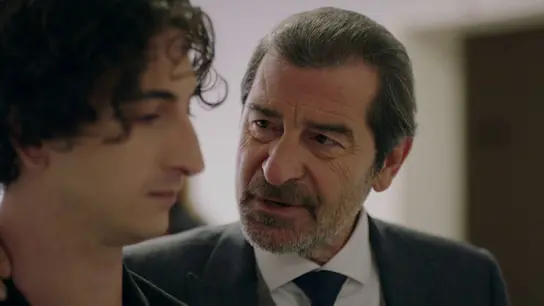 Secretos de familia - ¿Qué va a pasar ahora en la relación entre Yekta y su hijo Engin? Secretos de familia - ¿Qué va a pasar ahora en la relación entre Yekta y su hijo Engin?