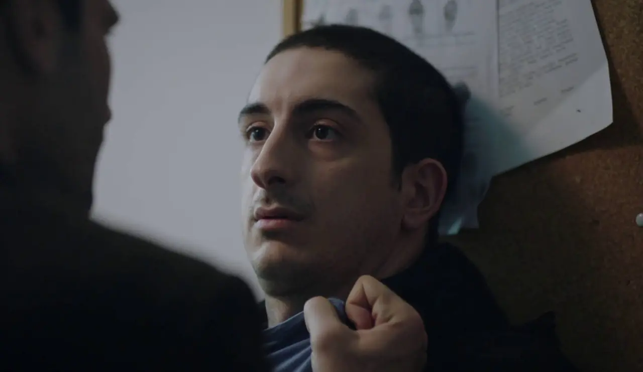 Secretos de familia - Engin amenaza a Ilgaz