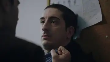 Secretos de familia - Engin amenaza a Ilgaz Secretos de familia - Engin amenaza a Ilgaz