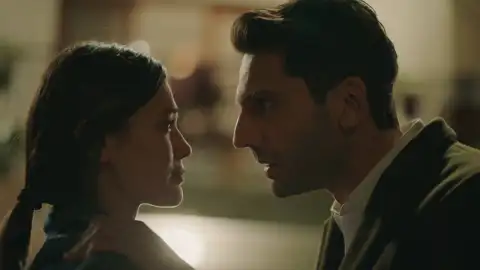 Secretos de familia - Ceylin no entiende que Ilgaz le ocultara algo así Secretos de familia - Ceylin no entiende que Ilgaz le ocultara algo así