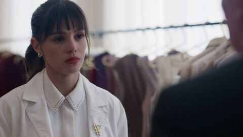 Velvet el nuevo imperio - Ana se echa a llorar en brazos de su tío