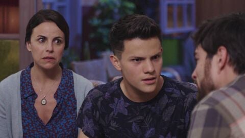 Benjam&iacute;n descubre el secreto que une a su familia con los Torrenegro 