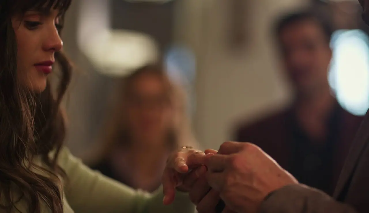 Velvet el nuevo imperio - Alberto pide matrimonio a Ana pero ella rechaza sus condiciones