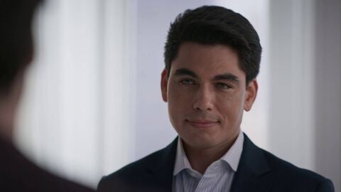 Velvet el nuevo imperio - Enrique se convierte en nuevo asesor de Alberto