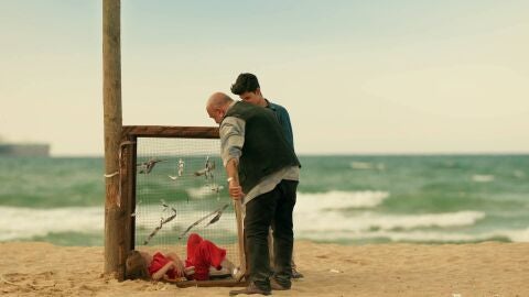 Neco no tiene compasión con Leyla