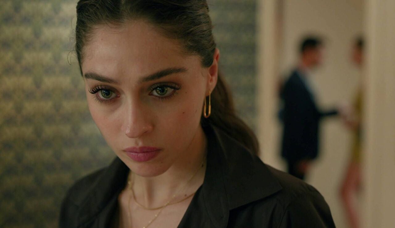 Civan confunde a su novia Ceren con Leyla y reabre viejas heridas del pasado