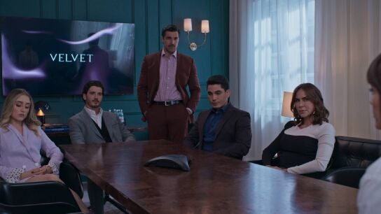 Velvet el nuevo imperio - Ana va a trabajar con Carlos y con Alberto