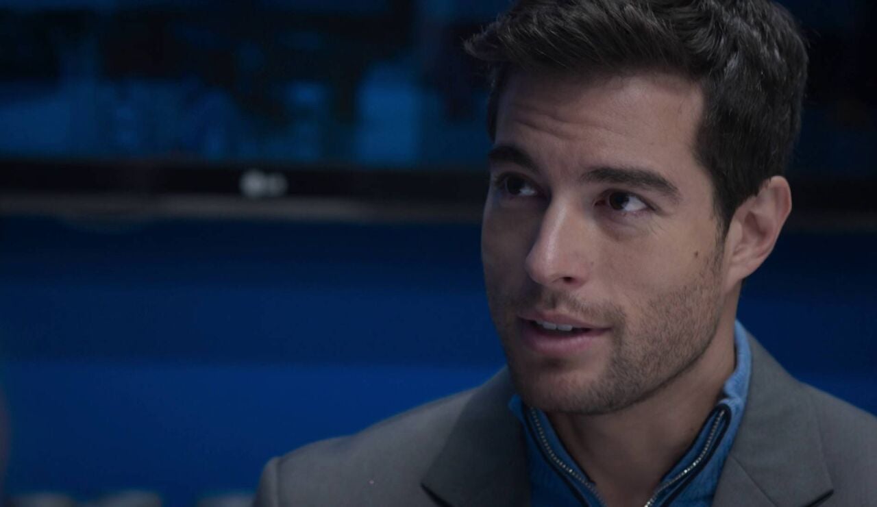 Velvet el nuevo imperio - Ana descubre que su nueva ilusi&oacute;n no es quien dice ser