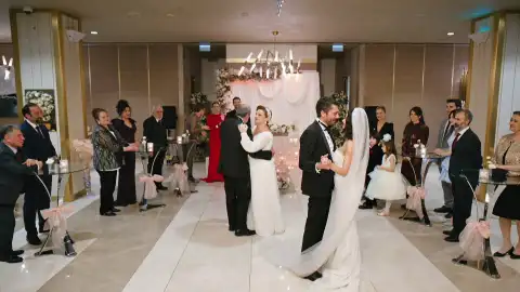 Dos bodas ponen el broche de oro a un emocionante final de Amor sin límite: repasamos los mejores momentos del último capítulo Dos bodas ponen el broche de oro a un emocionante final de Amor sin límite: repasamos los mejores momentos del último capítulo