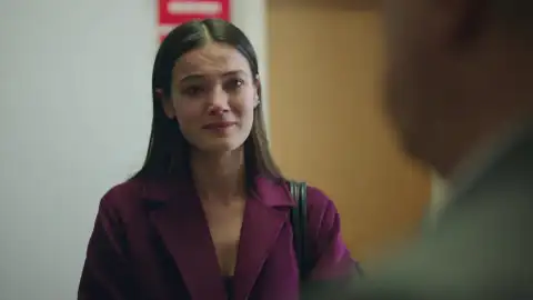 Secretos de familia - Ceylin agradece a Metin que haya encontrado al asesino de su padre Secretos de familia - Ceylin agradece a Metin que haya encontrado al asesino de su padre