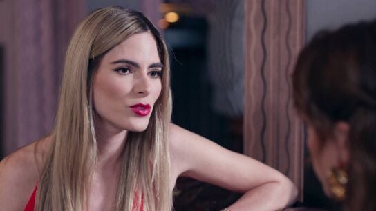 B&aacute;rbara sospecha que su novio la enga&ntilde;a