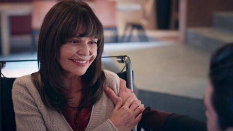 Velvet el nuevo imperio - Alberto se lleva a Isabel a vivir a su casa