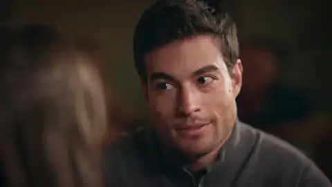 Velvet el nuevo imperio - Carlos no cree que Ana haya superado a Alberto ni viceversa Velvet el nuevo imperio - Carlos no cree que Ana haya superado a Alberto ni viceversa