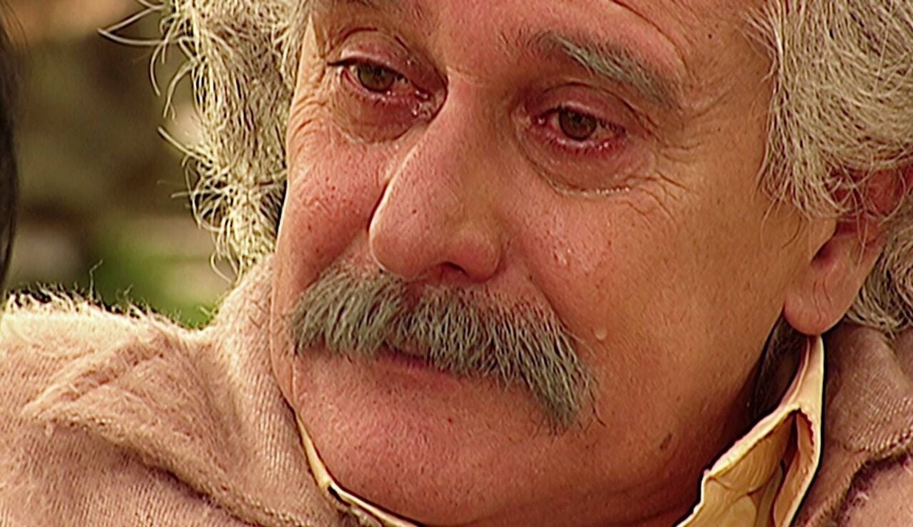 Pasi&oacute;n de gavilanes - Mart&iacute;n llora la muerte de Raquel