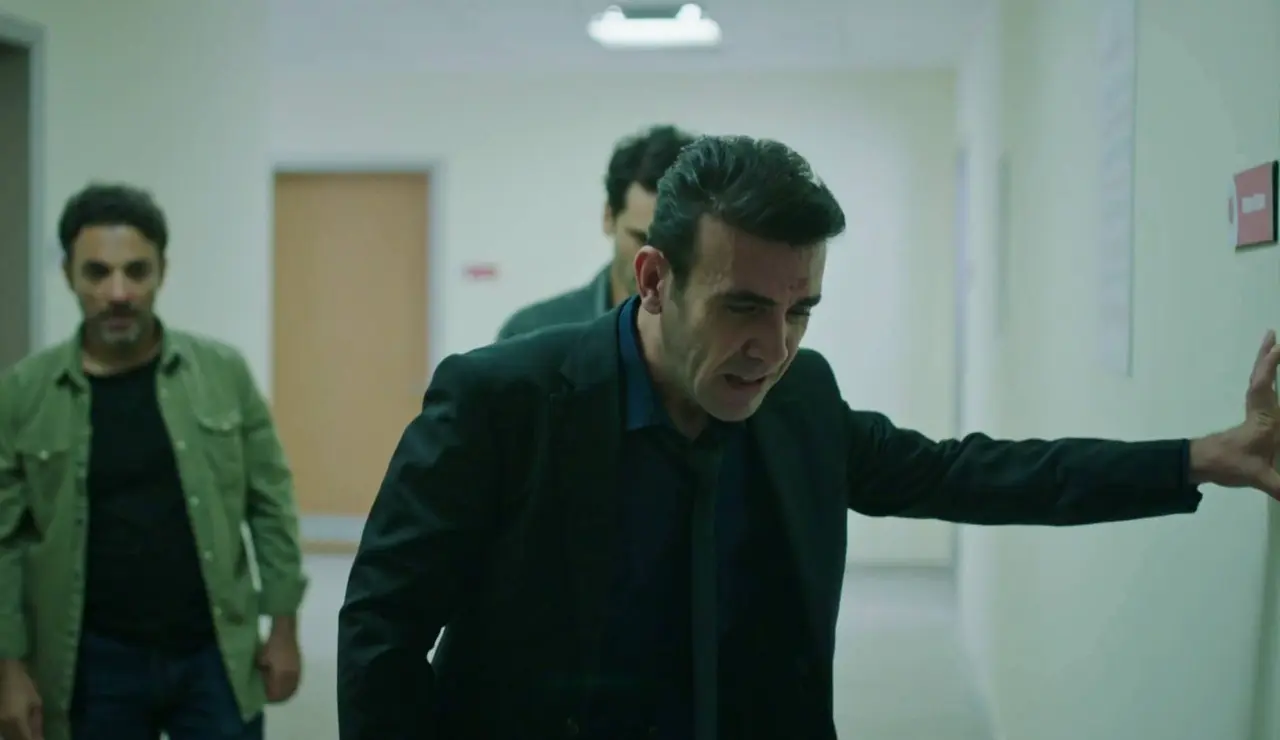 Secretos de familia - Pars, destrozado al ver que su hermana Neva está muerta