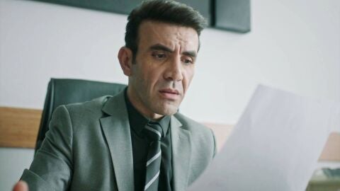 Secretos de familia - Pars es nombrado Fiscal Jefe del distrito de Estambul