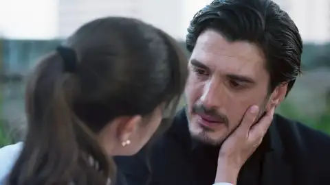 Alberto y Ana vuelven a tenerse el uno al otro Alberto y Ana vuelven a tenerse el uno al otro