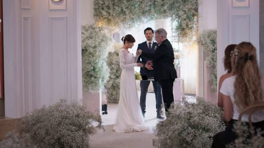Isabel y Emilio se casan en Velvet