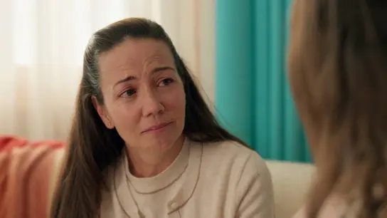La repremenda de la madre adoptiva de Ela La repremenda de la madre adoptiva de Ela
