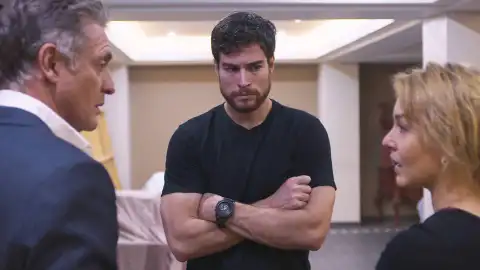 Apolo descubre cómo es realmente su hermano Ramsés Apolo descubre cómo es realmente su hermano Ramsés