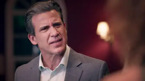 Velvet el nuevo imperio - El señor Otegui muere tras una discusión con Cristina Velvet el nuevo imperio - El señor Otegui muere tras una discusión con Cristina