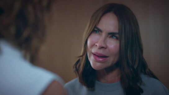 Velvet el nuevo imperio - Gloria le cuenta a Cristina que Ana es la mujer a la que ama Alberto
