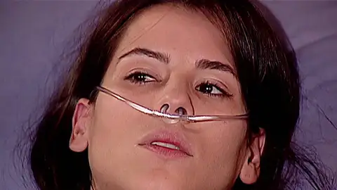 Rosario despierta en el hospital sin recordar que su marido ha muerto Rosario despierta en el hospital sin recordar que su marido ha muerto