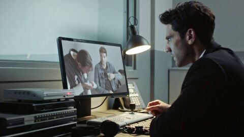 Ilgaz descubre que Burak es el asesino