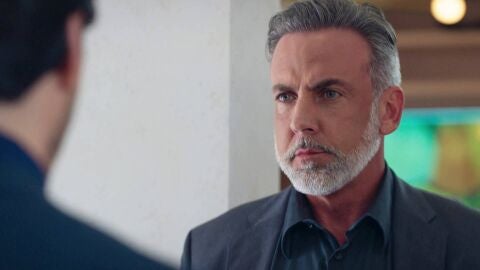 Velvet el nuevo imperio - Alberto planta cara a su t&iacute;o despu&eacute;s de su enga&ntilde;o