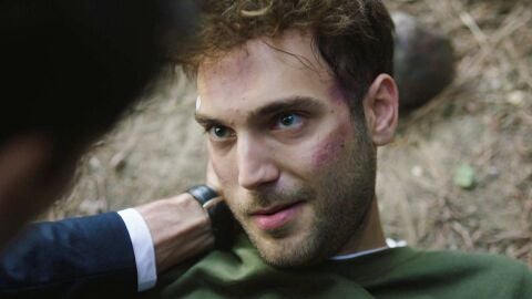 Secretos de familia - Burak muere tras un tiroteo y Eren queda herido