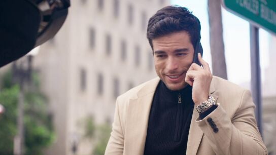 Velvet el nuevo imperio - Carlos acaba con la vida de V&iacute;ctor, que amenazaba a Cristina