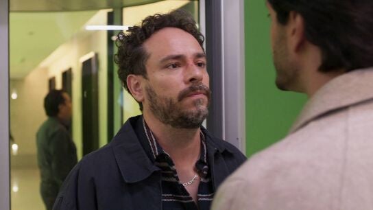Jeremías intenta chantajear a Gael
